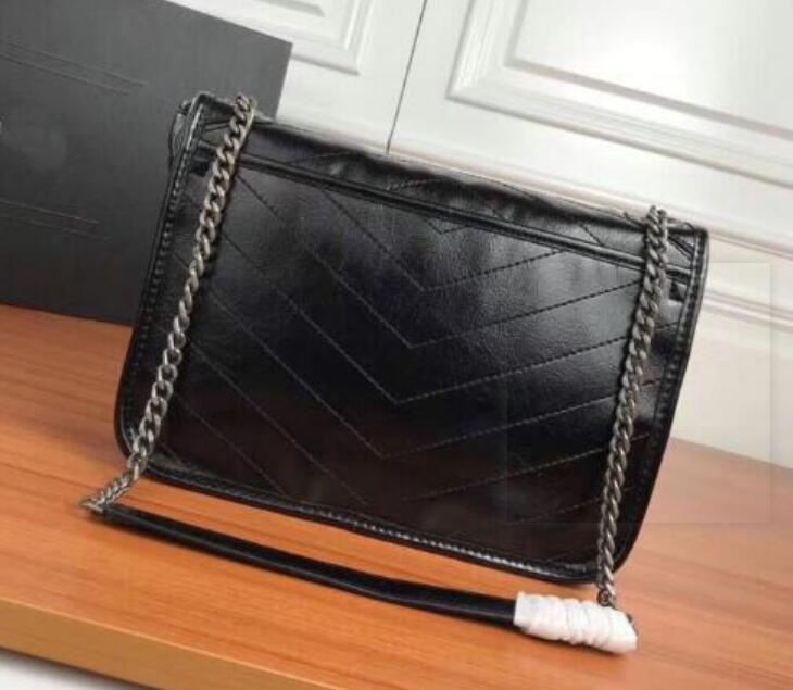 2022 New style men's and women's shoulder bag pu handbag messenger bag fashion black popular chain
2022 New style men's and women's shoulder bag pu handbag messenger bag fashion black popular chain