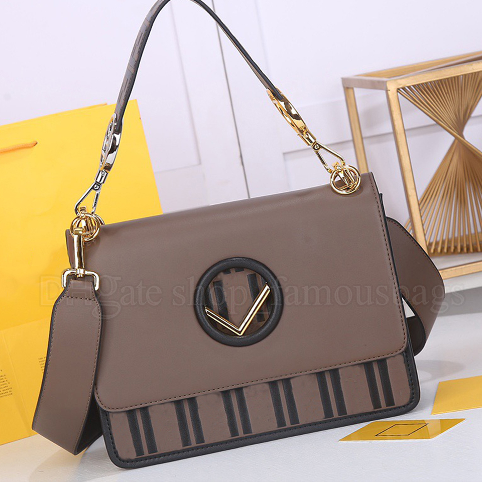 Luxury handbags women Designer Shoulder Bags high quality Small Purse letters embossed handbag cross body vintage Crossbody Bag
Luxury handbags women Designer Shoulder Bags high quality Small Purse letters embossed handbag cross body vintage Crossbody Bag