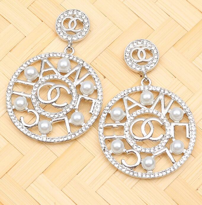 20color 18K Gold Plated Luxury Brand Designers Letters Stud Famous Women Tassel Crystal Rhinestone Pearl Earring Wedding Party Jewerlry, Golden;silver
20color 18K Gold Plated Luxury Brand Designers Letters Stud Famous Women Tassel Crystal Rhinestone Pearl Earring Wedding Party Jewerlry, Golden;silver