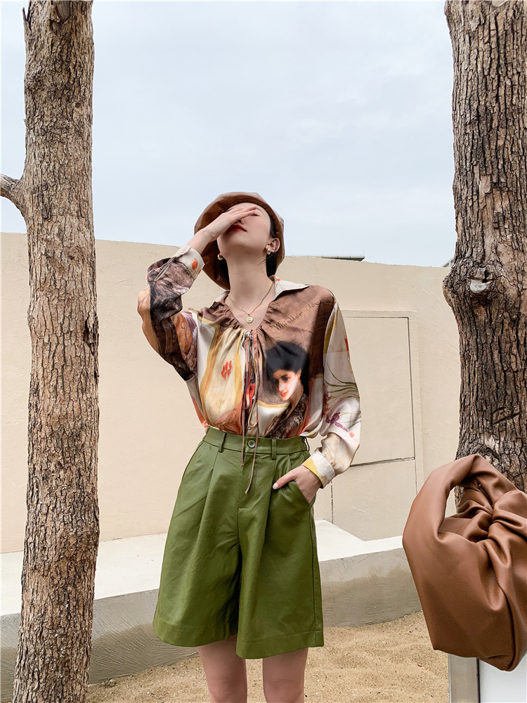 Vintage Top Oil Painting Long Sleeve Satin Blouse Women Tie Neck Button Up Collar Shirt Spring Fashion Clothing 210427