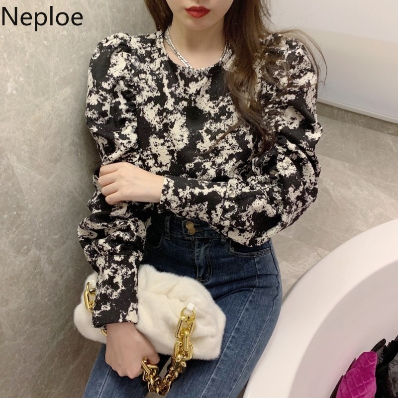 Neploe Blusas Mujer De Moda Korean Corduroy Blouse Women Temperament Loose Vintage Shirt Tops Sweet Puff Sleeve Blouses 210422