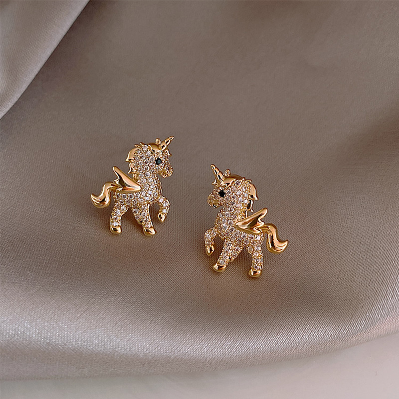 925 Silver Diamond For Women Pony Fashion Stud Earrings Cute Jewelry Personalized Accessories Birthday Christmas Gifts
925 Silver Diamond For Women Pony Fashion Stud Earrings Cute Jewelry Personalized Accessories Birthday Christmas Gifts