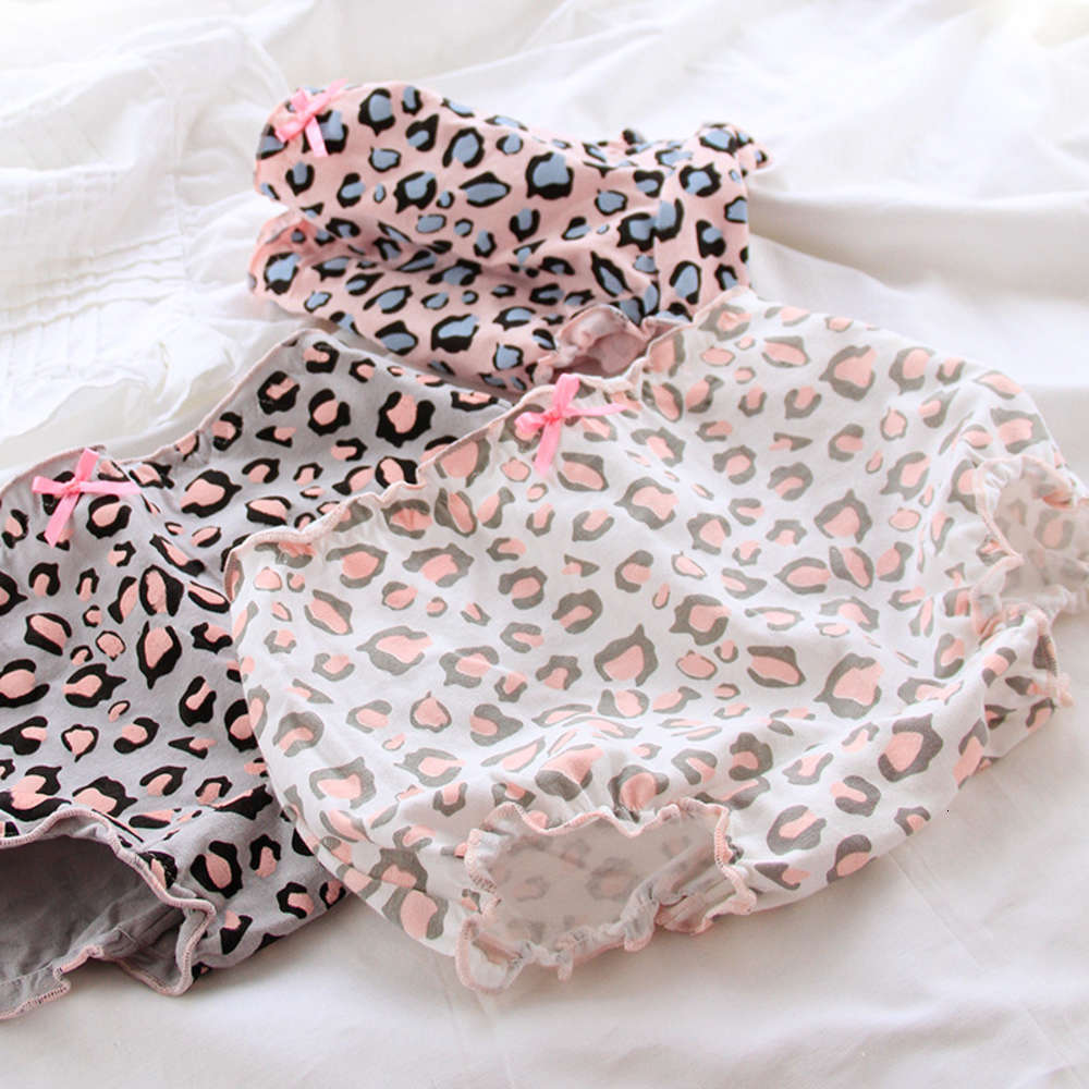 panties Sweet little wild leopard pattern bread pants children's cotton flat light safety boxer underwear women's 077, Camo
panties Sweet little wild leopard pattern bread pants children's cotton flat light safety boxer underwear women's 077, Camo