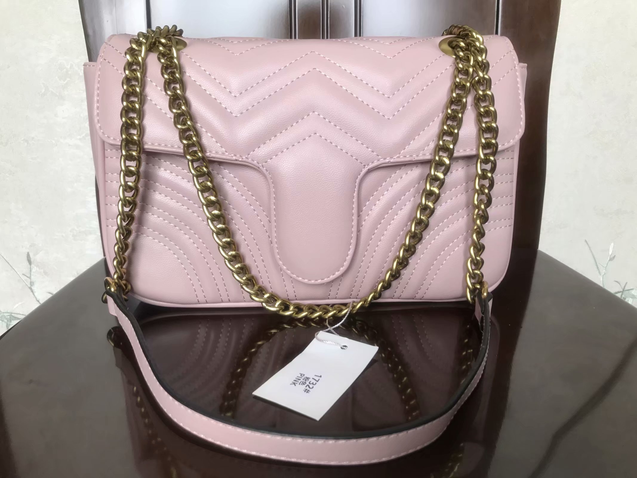 high quality shoulder Bags designer Leather totes bag luxury Chian Cross body Bags for Women Single Shoulder Clutch bags 01, White
high quality shoulder Bags designer Leather totes bag luxury Chian Cross body Bags for Women Single Shoulder Clutch bags 01, White