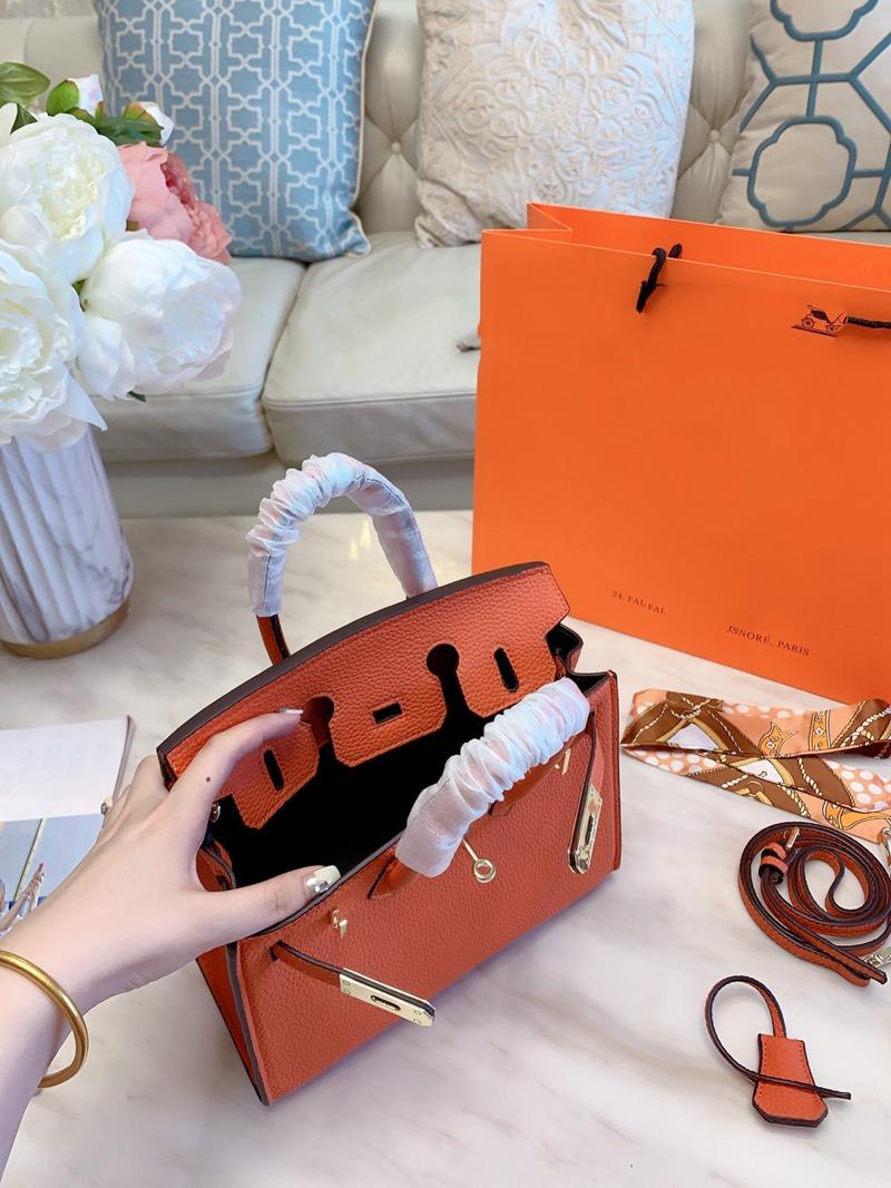 Design Women Handbags Shoulder Styles Bags Designer Luxury Handbag Purses totes Genuine Leather Lady Handle cross body bag
Design Women Handbags Shoulder Styles Bags Designer Luxury Handbag Purses totes Genuine Leather Lady Handle cross body bag