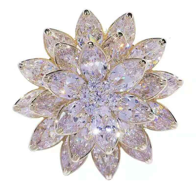 Korean Super Flash Multilayer Three-dimensional Zircon Snowflake Brooch Feminine Elegant Coat Suit Accessories Pin Buckle