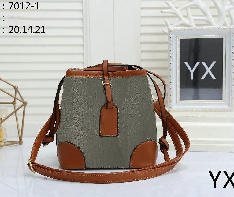 Women Leather Shoulder Bags Tassel Wallet Handbag Handbags Crossbody Soho Bag Fringed Messenger 7012-1 20x14x21cm, Brown
Women Leather Shoulder Bags Tassel Wallet Handbag Handbags Crossbody Soho Bag Fringed Messenger 7012-1 20x14x21cm, Brown