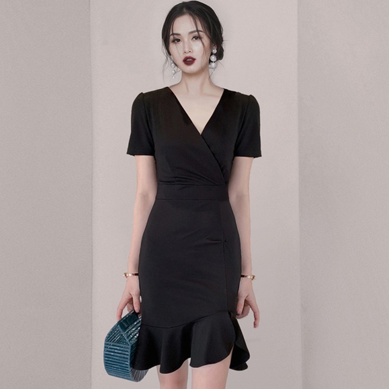 Vintage Black Short Sleeve Ruffles Mermaid Dress Summer Elegant V-Neck Office OL Slim Party Dress Vestidos 210518, Photo color
Vintage Black Short Sleeve Ruffles Mermaid Dress Summer Elegant V-Neck Office OL Slim Party Dress Vestidos 210518, Photo color