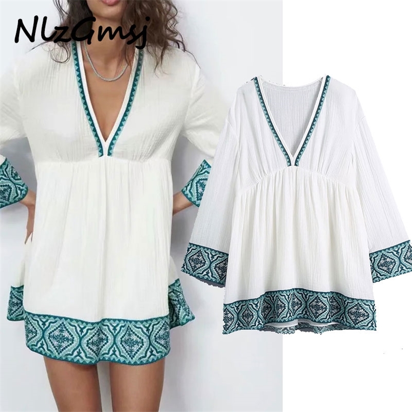 Women Dress spring women' ethnic style embroidery sweet V-neck stitching dress Mini Party 03 210628, As picture
Women Dress spring women' ethnic style embroidery sweet V-neck stitching dress Mini Party 03 210628, As picture