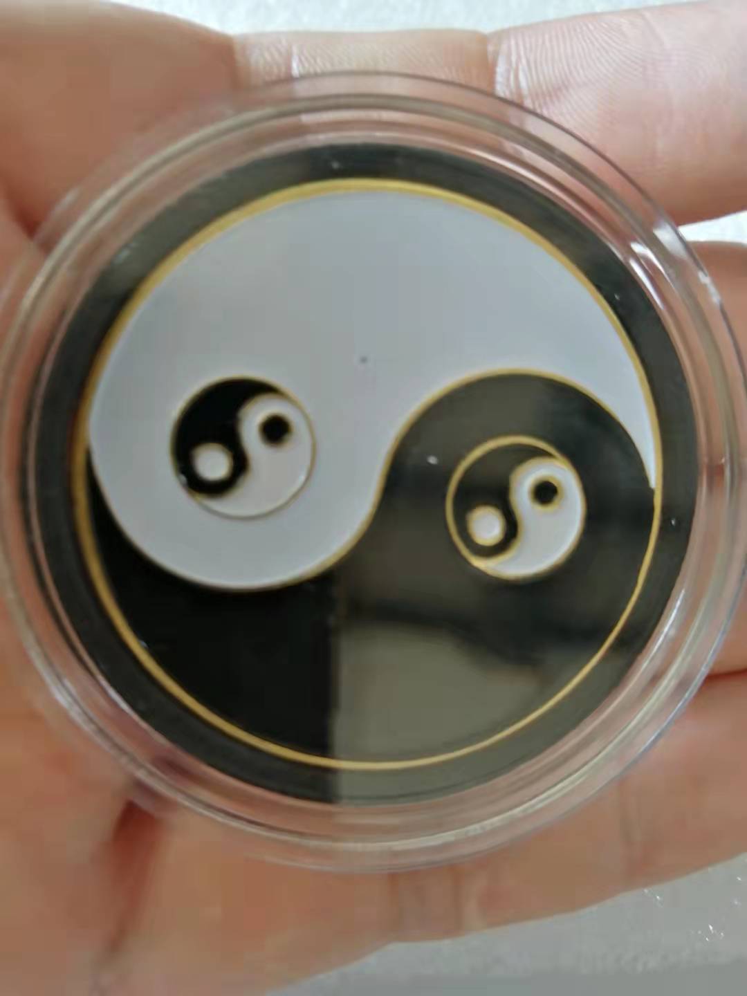 5pcs/set Chinese gift Tai Chi Black White Taoism sign ancient Eight Diagrams Gold Coin Collection Poker Card Guard With Coin Capsule
5pcs/set Chinese gift Tai Chi Black White Taoism sign ancient Eight Diagrams Gold Coin Collection Poker Card Guard With Coin Capsule