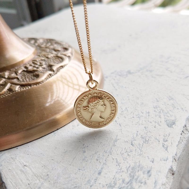 Silver Coin Six Pence Necklace Retro Pendant Choker For Women 925 With Coins Wallet Chains 
Silver Coin Six Pence Necklace Retro Pendant Choker For Women 925 With Coins Wallet Chains