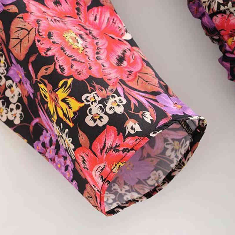 Lady Floral Print Sexy Bodycon Mini Dress Deep V Neck Puff Sleeve Chic Dresses Pleated Button Streetwear Sundresses Ropa Mujer 210515