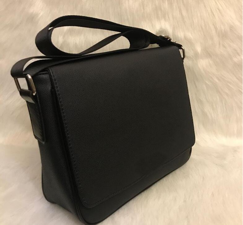 2021 New Fashion Men Shoulder Bag Designer Crossbody PU Leather Classic Messenger Bags Casual Handbags Mens black Bags, Black grid
2021 New Fashion Men Shoulder Bag Designer Crossbody PU Leather Classic Messenger Bags Casual Handbags Mens black Bags, Black grid