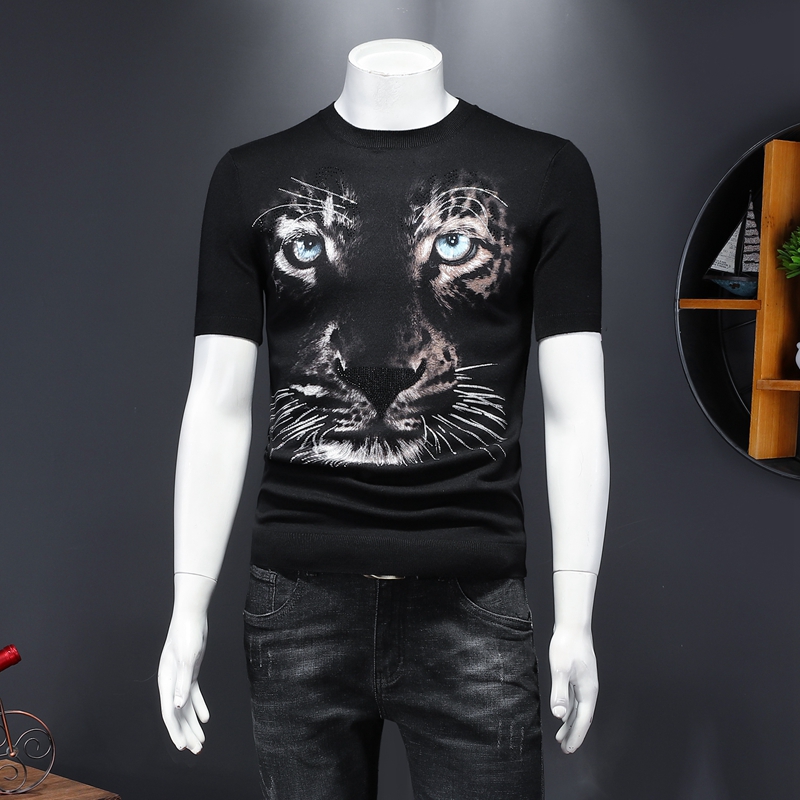 2021 autumn cotton trend casual sweater men's half-sleeved fashion sexy animal print slim bottoming shirt, Black
2021 autumn cotton trend casual sweater men's half-sleeved fashion sexy animal print slim bottoming shirt, Black