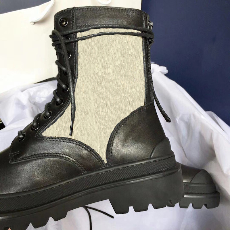 Men Women Oblique Ankle Martin Boots Rois Boots Nylon Derby Explorer Calfskin Trainers High Quality Black Leather Shoes Fashion
Men Women Oblique Ankle Martin Boots Rois Boots Nylon Derby Explorer Calfskin Trainers High Quality Black Leather Shoes Fashion