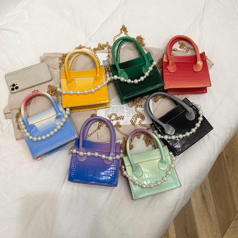Evening Bags Women Alligator Pattern Messenger Bag Casual Pearl Chain Gradient PU Handbags Design Luxury Female Travel Hand
Evening Bags Women Alligator Pattern Messenger Bag Casual Pearl Chain Gradient PU Handbags Design Luxury Female Travel Hand