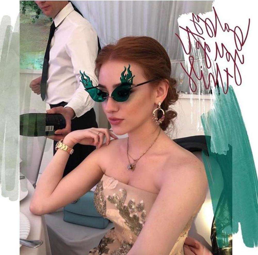 sunglasses Fashion Fire Wave Flame Women Men Rimless Sun Glasses Eyewear Luxury Trending Wide Side Party Sunglasses Streetwear, Black
sunglasses Fashion Fire Wave Flame Women Men Rimless Sun Glasses Eyewear Luxury Trending Wide Side Party Sunglasses Streetwear, Black