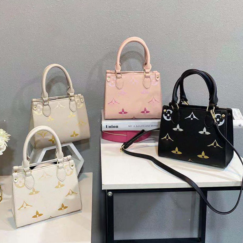 LVLouisVittonVutton 2021 Fashion tote Bag Designer Luxury Women leather handbag letter print Handbags Lady crossbody
LVLouisVittonVutton 2021 Fashion tote Bag Designer Luxury Women leather handbag letter print Handbags Lady crossbody