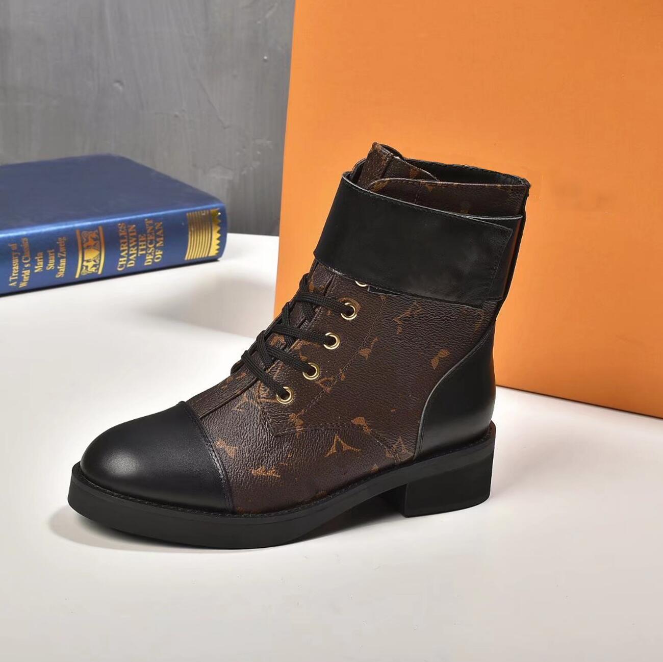 Designer Luxury Wonderland Flat Ranger Combat Brown Black boots Woman Heel Bootie With Original box size 35-41, 4#
Designer Luxury Wonderland Flat Ranger Combat Brown Black boots Woman Heel Bootie With Original box size 35-41, 4#