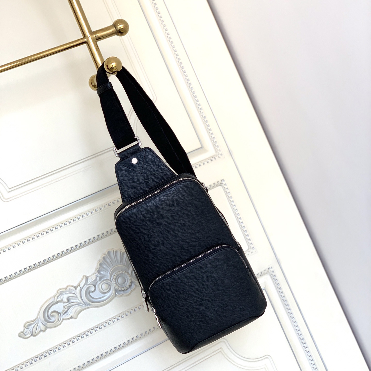 HH Designer 2022 Fashion Avenue Sling waist bags men's leather banana bag diagonal zipper Handbags luxury brand multifunctional chest H
HH Designer 2022 Fashion Avenue Sling waist bags men's leather banana bag diagonal zipper Handbags luxury brand multifunctional chest H