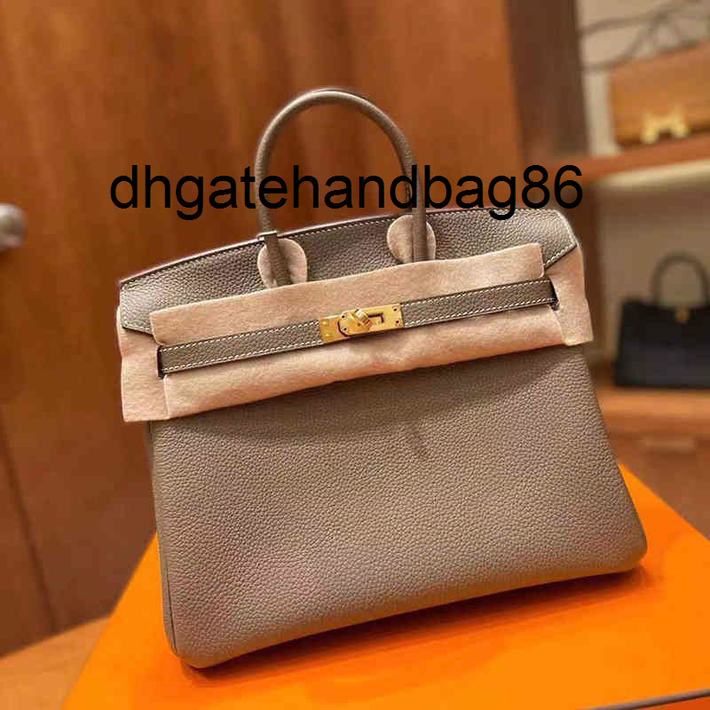 Quality Tote Top Bag Handmade Togo Luxurys Designer Herme Handbags Imitation Brands Classic Fashion Women Purse Cowhide Leather Pochette zz
Quality Tote Top Bag Handmade Togo Luxurys Designer Herme Handbags Imitation Brands Classic Fashion Women Purse Cowhide Leather Pochette zz