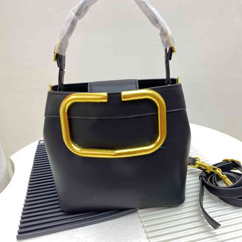 Evening Bags Designer Tote Bag Handbags Shoulder Cross Body Bucket shape Handbag Lady Fashion Women's genuine leather Purse High-quality size 95DQ, 1# packing bag
Evening Bags Designer Tote Bag Handbags Shoulder Cross Body Bucket shape Handbag Lady Fashion Women's genuine leather Purse High-quality size 95DQ, 1# packing bag