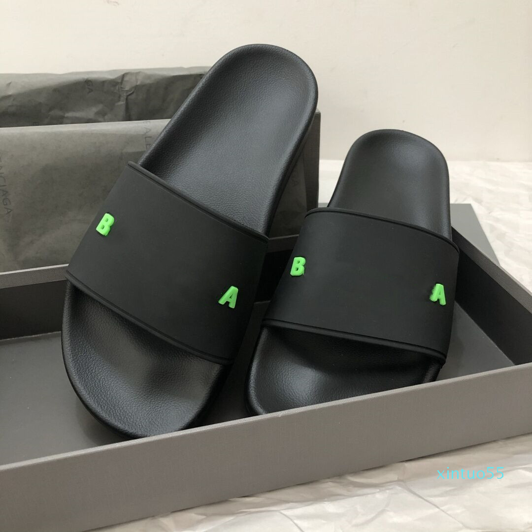 paris Slides Mens Womens Indoor Slippers Luxury designer sandals Summer Fashion Wide Flat Slipper Flip Flops Size 36-46 With Box
paris Slides Mens Womens Indoor Slippers Luxury designer sandals Summer Fashion Wide Flat Slipper Flip Flops Size 36-46 With Box
