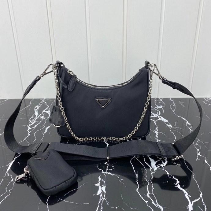 Handbag fashion bags lady Canvas bags With letters handbag crossbody handbag fashion bags shoulder bag mobile phone bag wallet eaB, Black
Handbag fashion bags lady Canvas bags With letters handbag crossbody handbag fashion bags shoulder bag mobile phone bag wallet eaB, Black