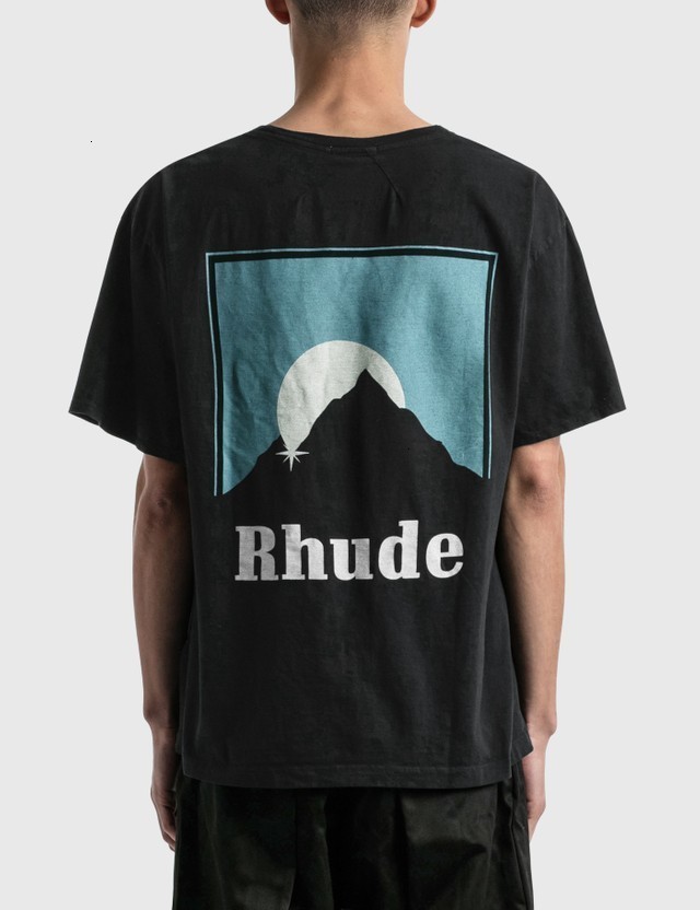 21ss Brand 4QTST-Shirt Man RHUDE SUNDRY Designers Luxurys 2021SS Sunset Short-sleeved Female European and American, White;black
21ss Brand 4QTST-Shirt Man RHUDE SUNDRY Designers Luxurys 2021SS Sunset Short-sleeved Female European and American, White;black