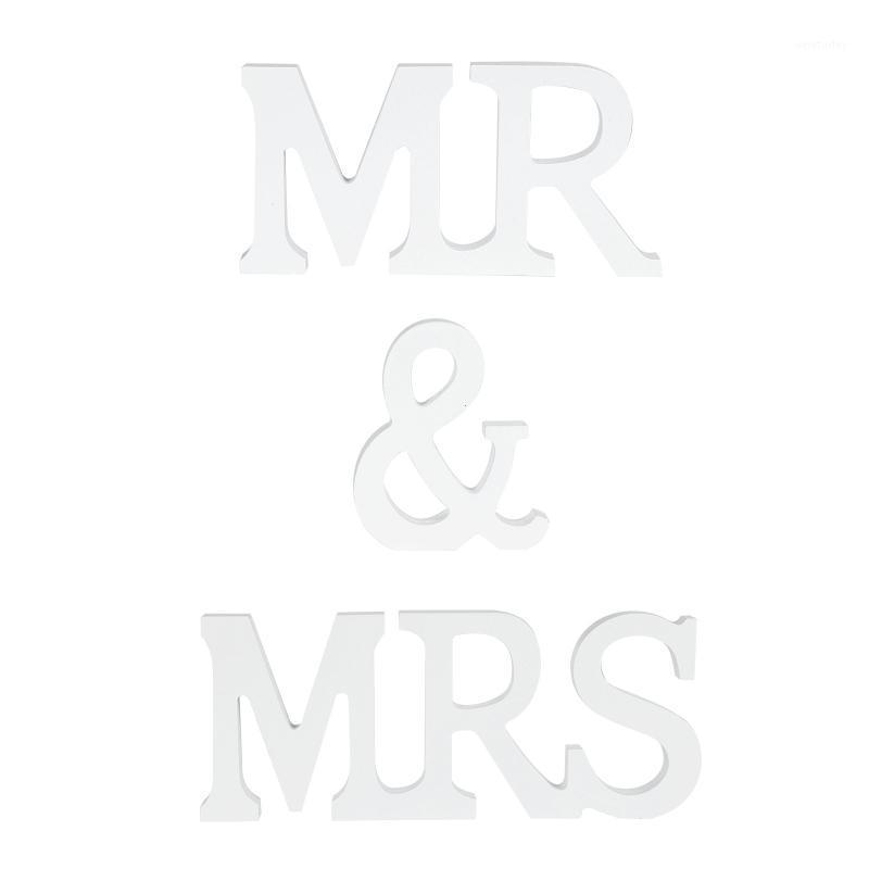 Party Decoration 1 Set Romantic Wedding Adornment Creative Wooden MR&MRS Statue Ornament
Party Decoration 1 Set Romantic Wedding Adornment Creative Wooden MR&MRS Statue Ornament