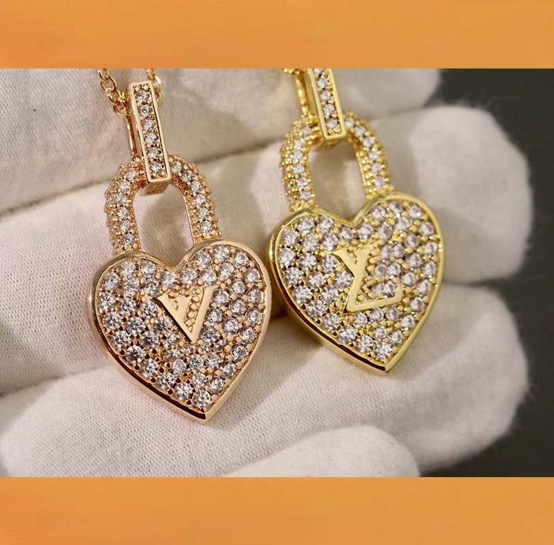 Have stamp lady fashion classic letter and diamond pendant love lock necklace love heart pendant women party wedding couple gifts jewelry, Silver
Have stamp lady fashion classic letter and diamond pendant love lock necklace love heart pendant women party wedding couple gifts jewelry, Silver