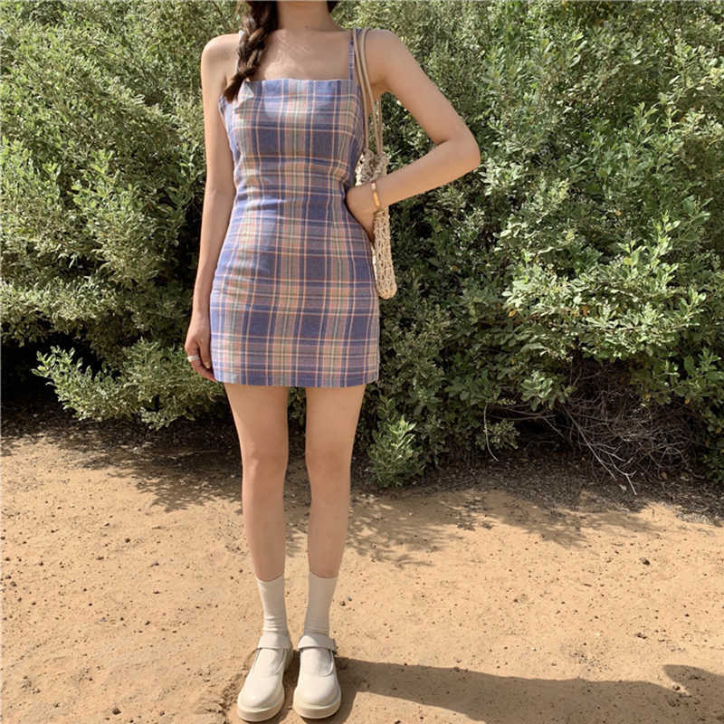 Summer Spaghetti Strap Dress Women Slim Plaid Prairie Harajuku Short Sexy Ulzzzang Casual Slash neck Punk 210608
Summer Spaghetti Strap Dress Women Slim Plaid Prairie Harajuku Short Sexy Ulzzzang Casual Slash neck Punk 210608