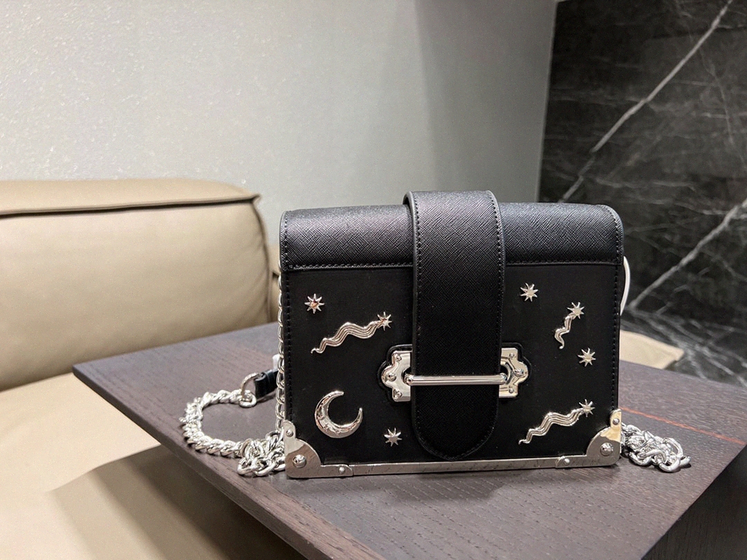 Fashion Versatile The Tote Bags Women's Handbags Wallets PU Leather Fashion Shoulder Bag Wallets canvas Designer Bags, Dust bag
Fashion Versatile The Tote Bags Women's Handbags Wallets PU Leather Fashion Shoulder Bag Wallets canvas Designer Bags, Dust bag