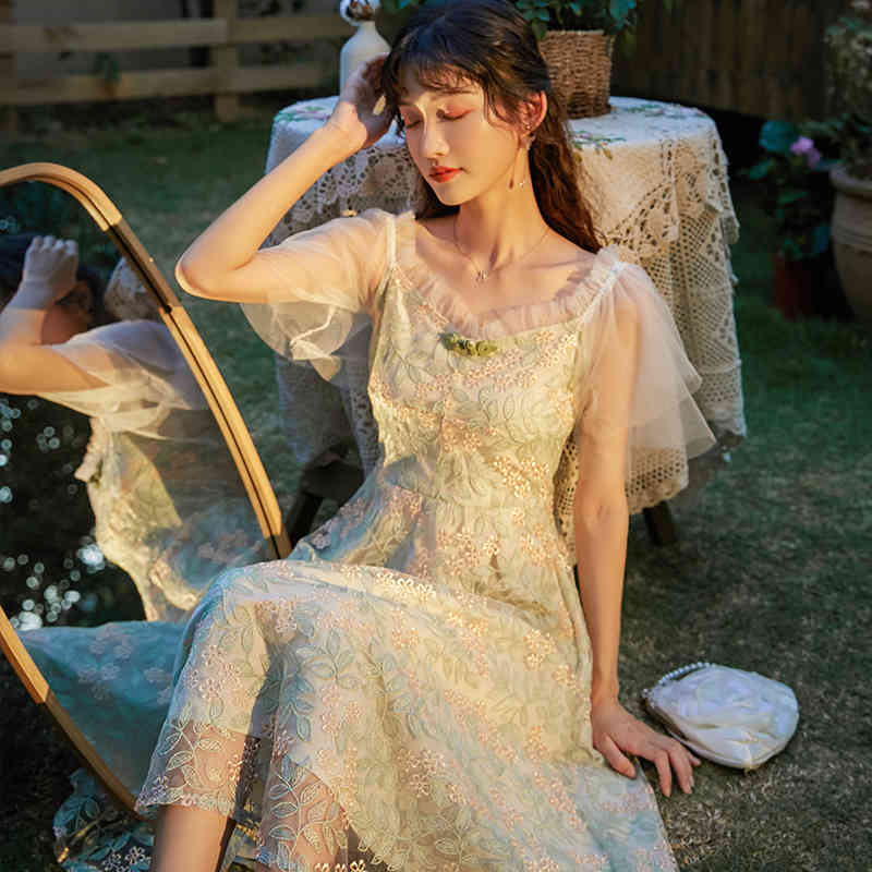 French Summer Women Vintage Elegant Floral Embroidery Mesh Dress Ladies Sweet Slim Party Woman Clothing 210519