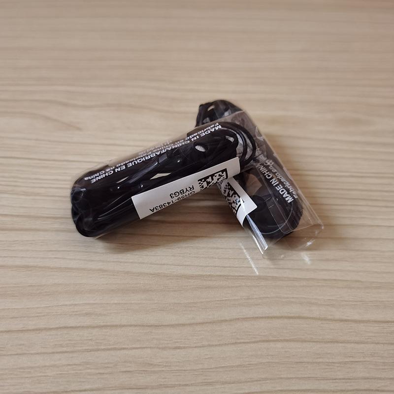 S6 S7 Earphone Earphones J5 Headphones Earbuds iPhone 6 6s Headset for Jack In Ear wired With Mic Volume Control 3.5mm White With RetailBox, Black
S6 S7 Earphone Earphones J5 Headphones Earbuds iPhone 6 6s Headset for Jack In Ear wired With Mic Volume Control 3.5mm White With RetailBox, Black