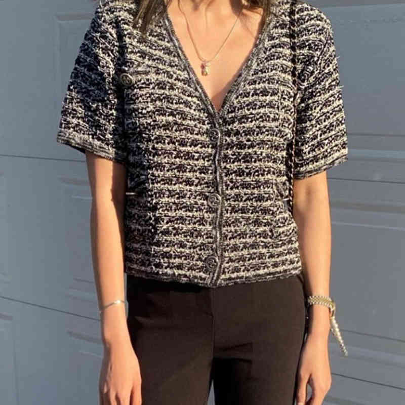 Women Sweater Summer Korea Chic French Retro V-neck Loose Contrast Stripe Button Pocket Short Sleeve Knit Cardigan 210514