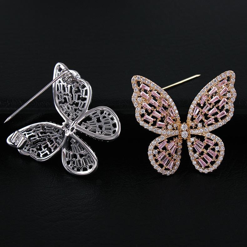 Pins, Brooches ERLUER Butterfly Brooch For Women Girls Inlaid Zircon Crystal High-grade Christmas Jewelry Lapel Pin Thorn Needle Ma