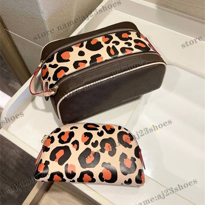 Damier Toiletry Bag Travel Practical Zipped Wide Opening Monograms Clutch designers Womens Handbags Purses, 01
Damier Toiletry Bag Travel Practical Zipped Wide Opening Monograms Clutch designers Womens Handbags Purses, 01