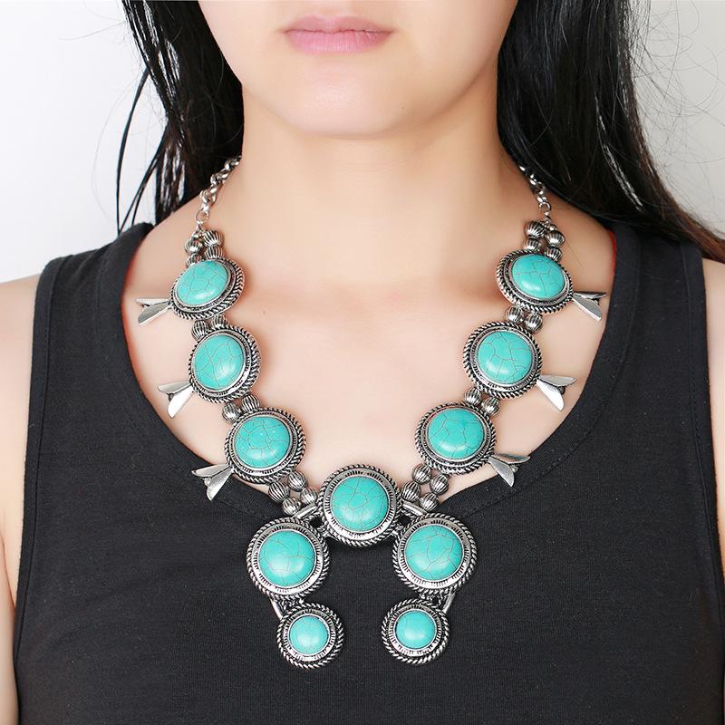 Pendant Necklaces Ethnic Maxi Round Natural Blue Stone Necklace For Women Vintage Antique Silver Plated Unique Design Fashion Jewelry
Pendant Necklaces Ethnic Maxi Round Natural Blue Stone Necklace For Women Vintage Antique Silver Plated Unique Design Fashion Jewelry