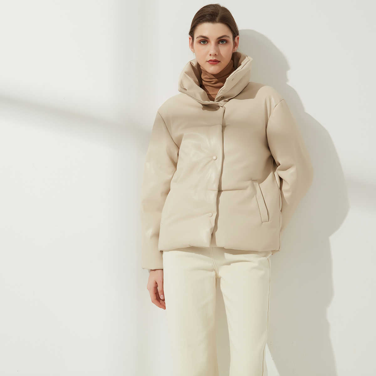 Wixra Winter Womens Parkas Casual Thicken Warm Cotton Jackets Coat Female Solid Classic Outwear Waterproof Jacket Street Wear 211013