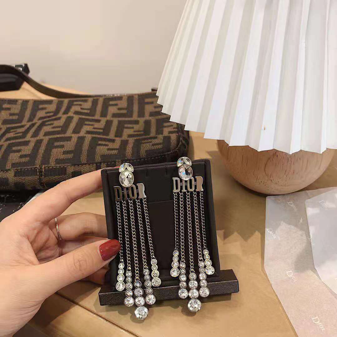 designer jewelry home 21 year new fashion long tassel women's net red same letter earrings, Silver
designer jewelry home 21 year new fashion long tassel women's net red same letter earrings, Silver