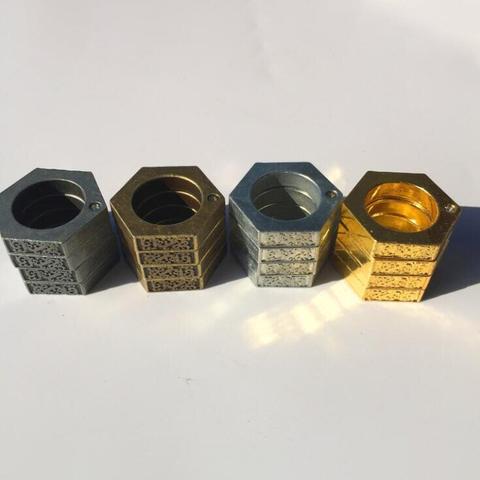 4Pcs Circular Survival Ring Hard Self-defense Rings Men Geometric Shape Metal Broken Window Safety Ring for Emergency Outdoor