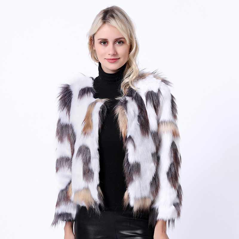 2018 Autumn and Winter New Real Shot European and American Foreign Fur Short Long-sleeved Female Jacket Coat, Black
2018 Autumn and Winter New Real Shot European and American Foreign Fur Short Long-sleeved Female Jacket Coat, Black