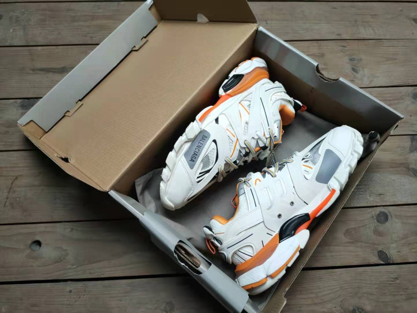 Fashion Triple s 3.0 casual shoes ice pink blue white orange black men women sneakers trainer lime metallic Sivler dressing Party sneaker 002
Fashion Triple s 3.0 casual shoes ice pink blue white orange black men women sneakers trainer lime metallic Sivler dressing Party sneaker 002