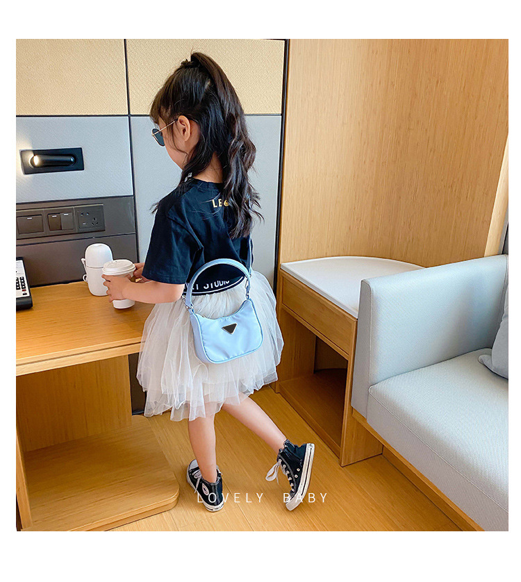 Little Girls Handbags Fashion Cute One-shoulder Canvas Messenger Underarm Mini Triangle Letter Travel Exquisite Princess Bag mini purse, Bags
Little Girls Handbags Fashion Cute One-shoulder Canvas Messenger Underarm Mini Triangle Letter Travel Exquisite Princess Bag mini purse, Bags