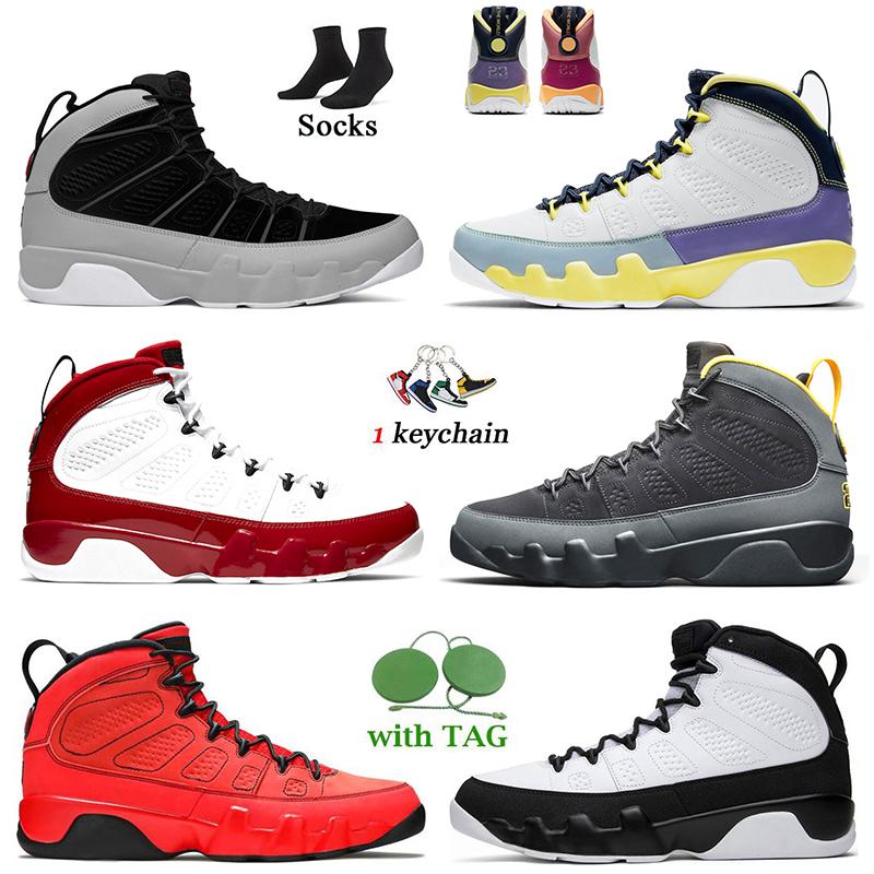 2022 Fashion Designer Basketball Shoes 9s Particle Grey Jumpman 9 Change The World Chile Red University Gold Sneakers Space Jam Iridescent Racer Blue Trainers, D52 40-47
2022 Fashion Designer Basketball Shoes 9s Particle Grey Jumpman 9 Change The World Chile Red University Gold Sneakers Space Jam Iridescent Racer Blue Trainers, D52 40-47