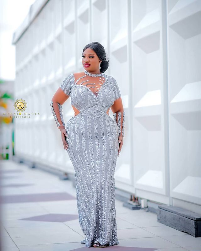 2021 Plus Size Arabic Aso Ebi Silver Luxurious Sparkly Prom Dresses Sheer Neck Sequined Evening Formal Party Second Reception Gowns Dress ZJ770