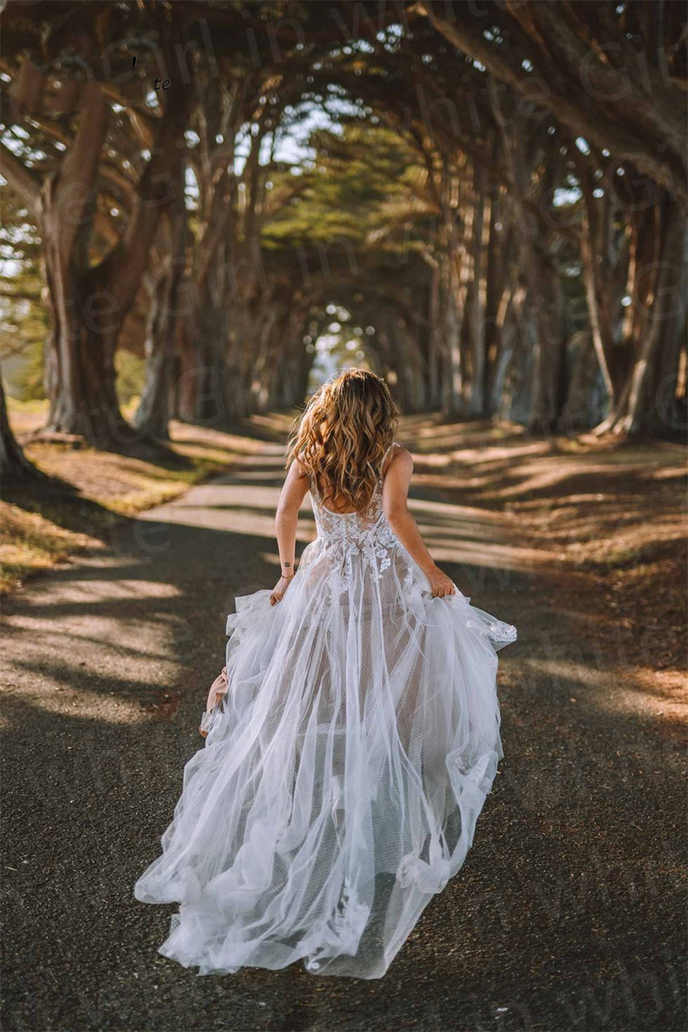 bohemian beach Wedding Dresses 2022 Feminine Spaghetti Straps Lace Appliques Tulle country Modern Bridal Gown Vestidos De Novia