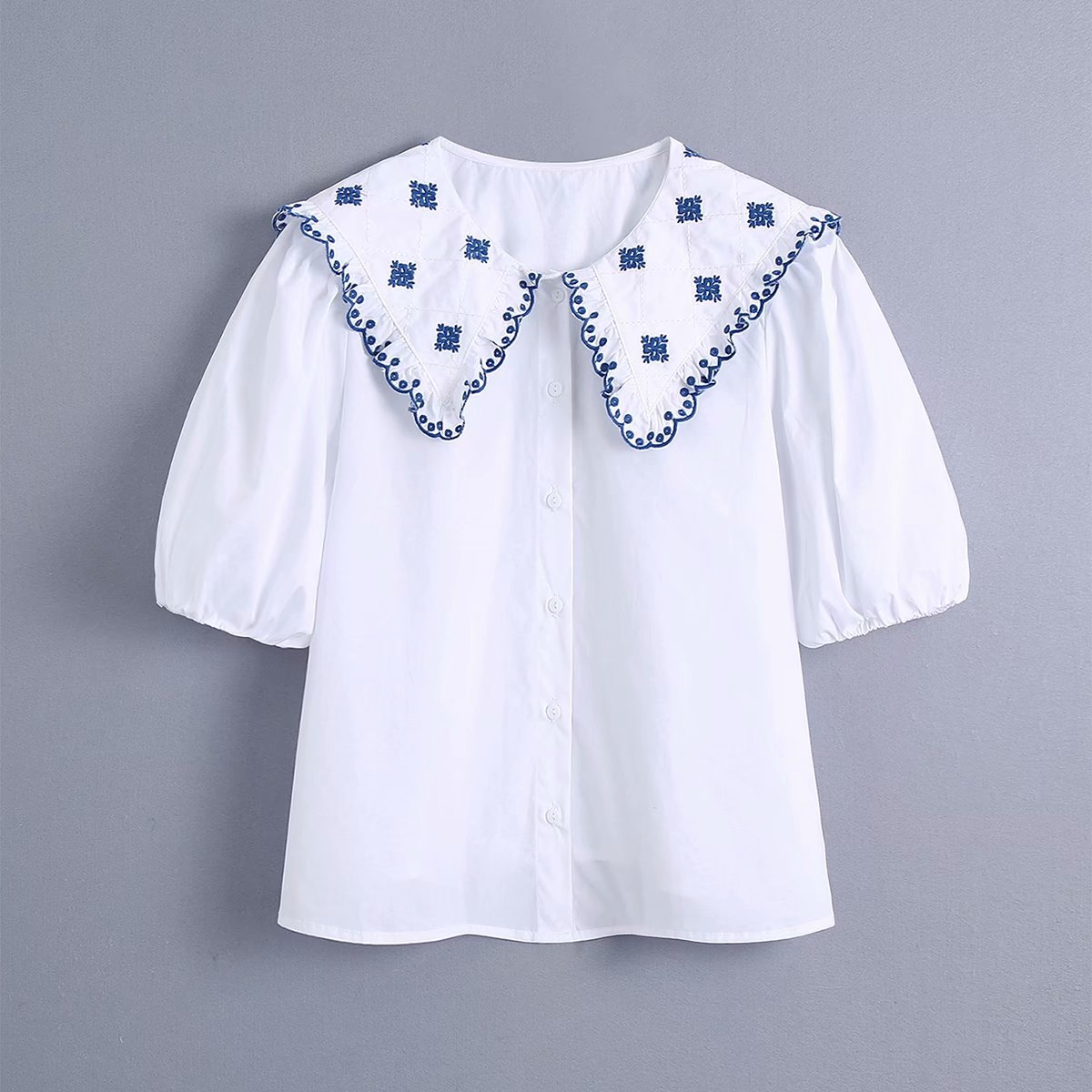 Fashion Women Lapel Short Sleeve Loose T-shirt Vintage Sweet Embroidered Poplin Chic Female Tops 210507