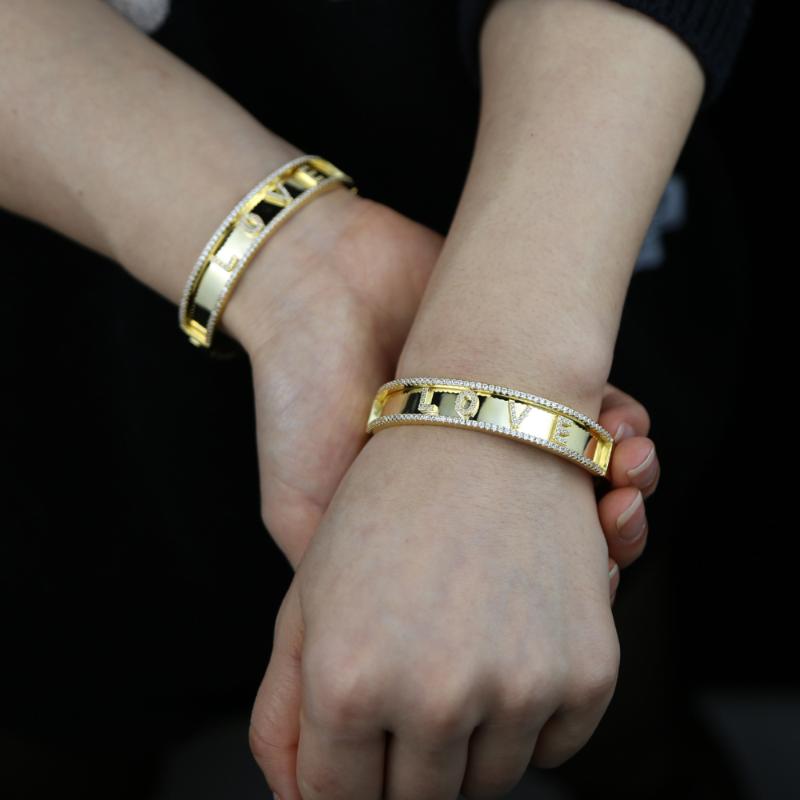 Bangle High Polish Initial Letter With Cubic Zircon Paved Heavy Wide Band Bracelet Gold Plated Wedding Jewelry For Women
Bangle High Polish Initial Letter With Cubic Zircon Paved Heavy Wide Band Bracelet Gold Plated Wedding Jewelry For Women